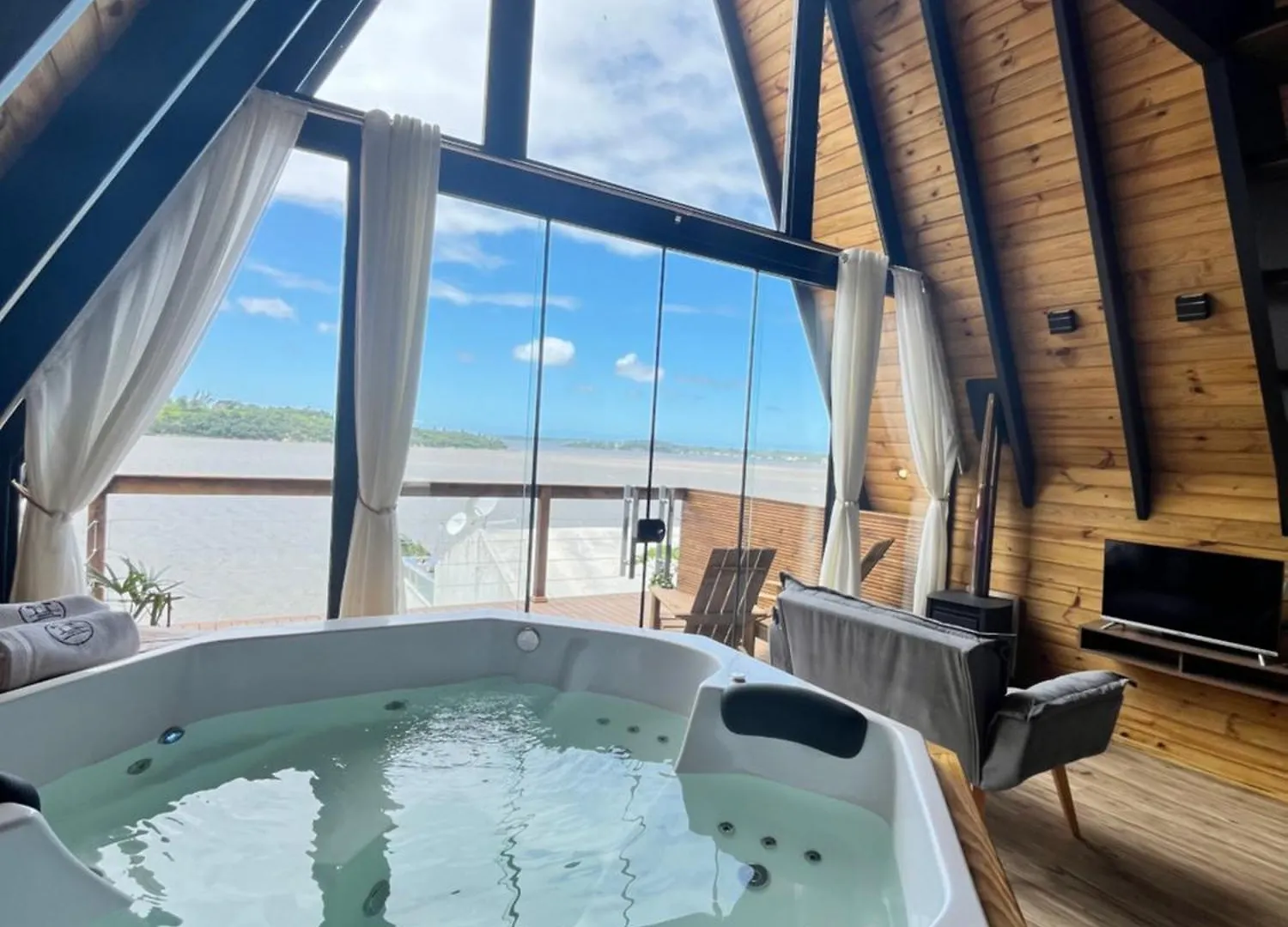 Lodge Chale Beira Da Lagoa Jacuzzi, Lareira E Piscina Imarui Brasile