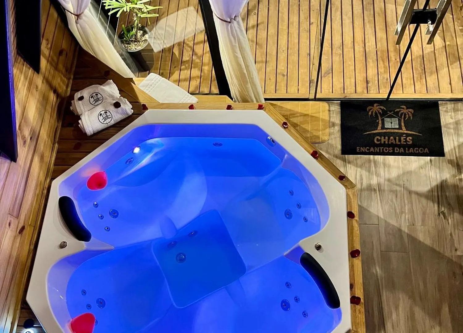 Chale Beira Da Lagoa Jacuzzi, Lareira E Piscina Imarui