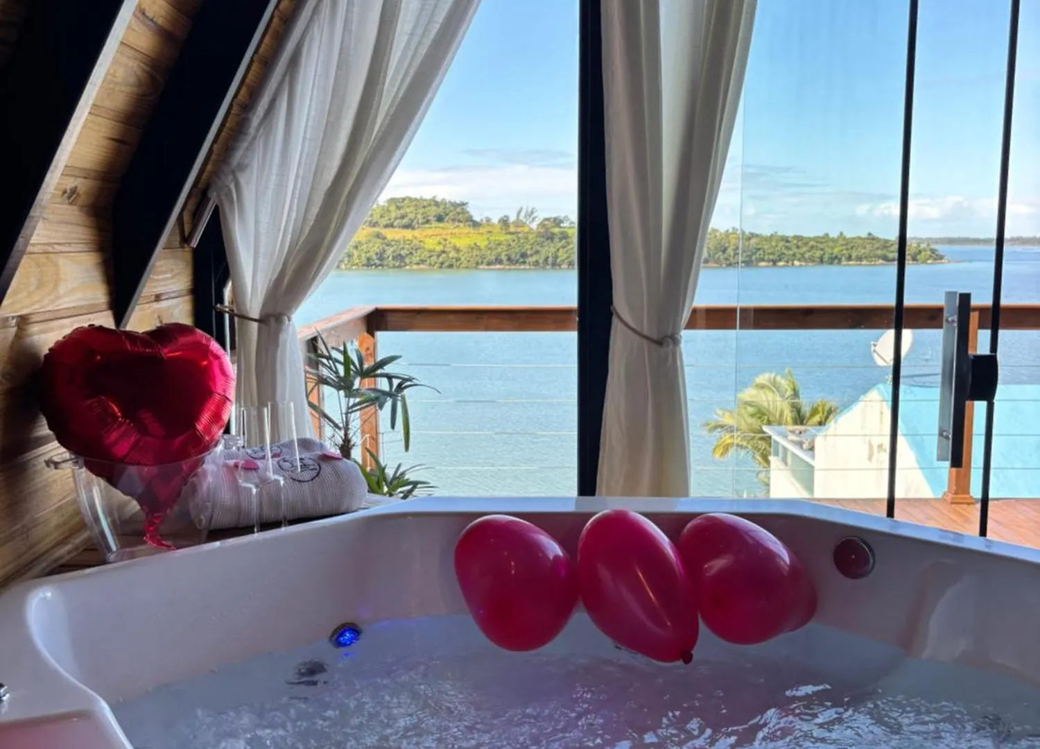 Chale Beira Da Lagoa Jacuzzi, Lareira E Piscina Imarui